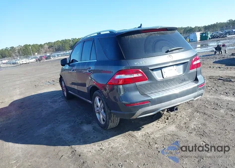 2015 Mercedes-Benz Ml 350 z USA, uszkodzony, nr VIN 4JGDA5JB7FA507293